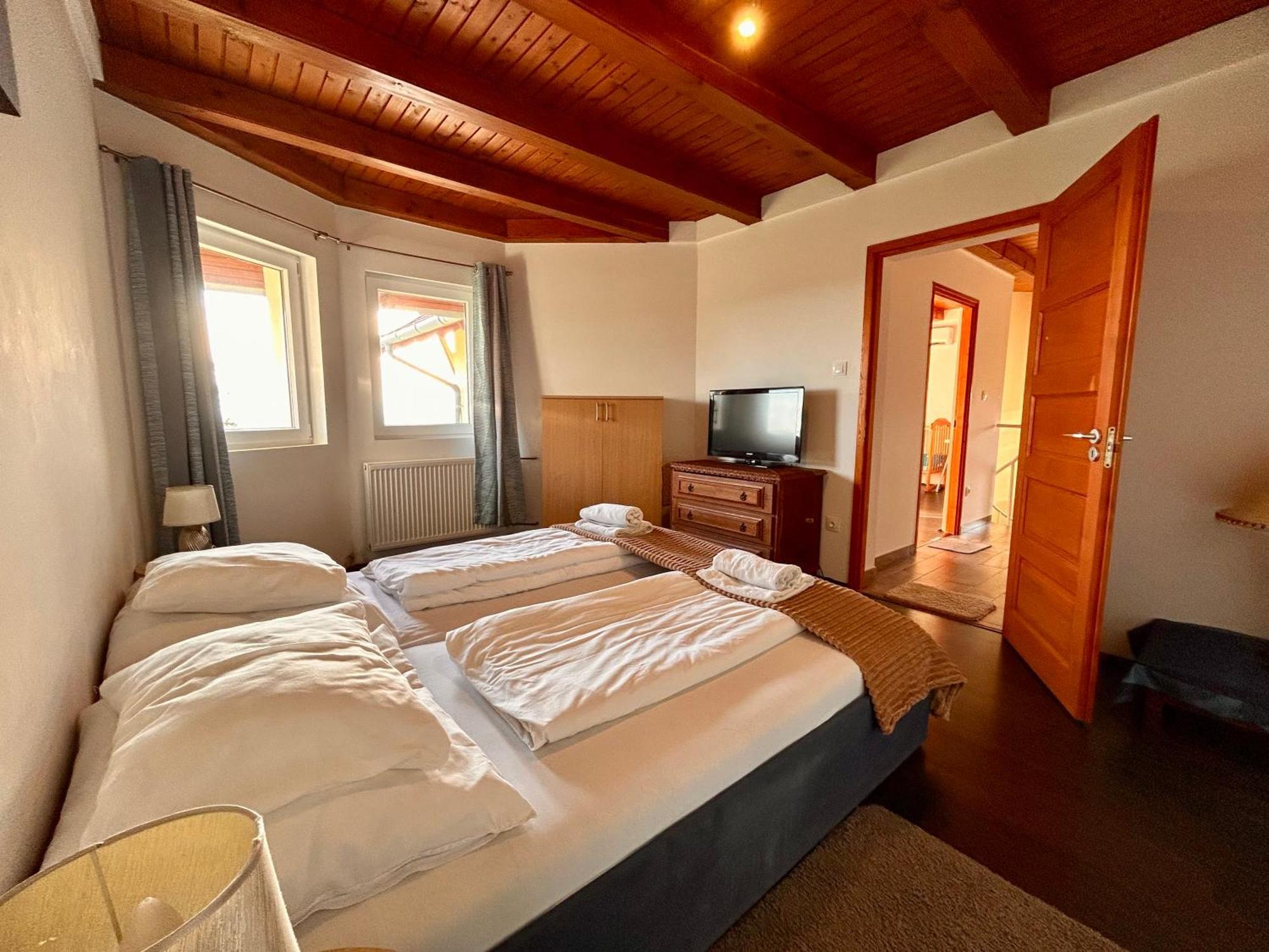 Villa Somlyo Fot Экстерьер фото